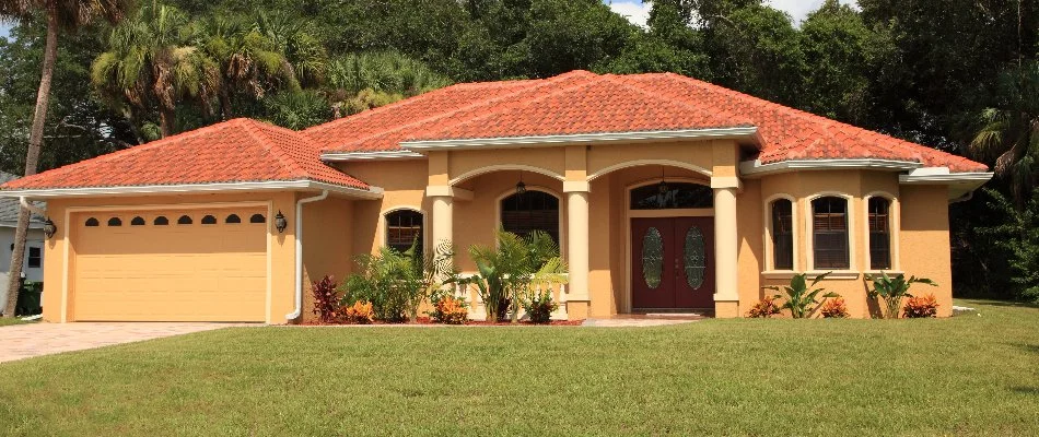 A home in Coral Springs, FL with a healthy lawn.